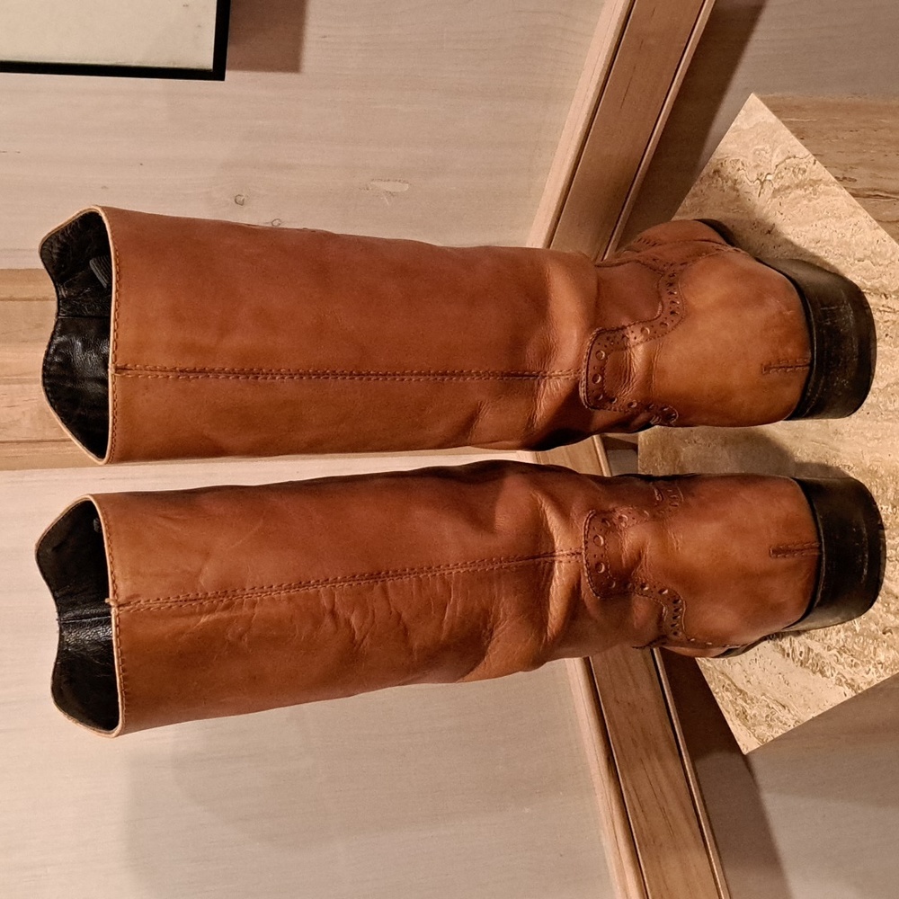 Gucci vintage brogue tall boots 8.5 - Picture 4 of 11